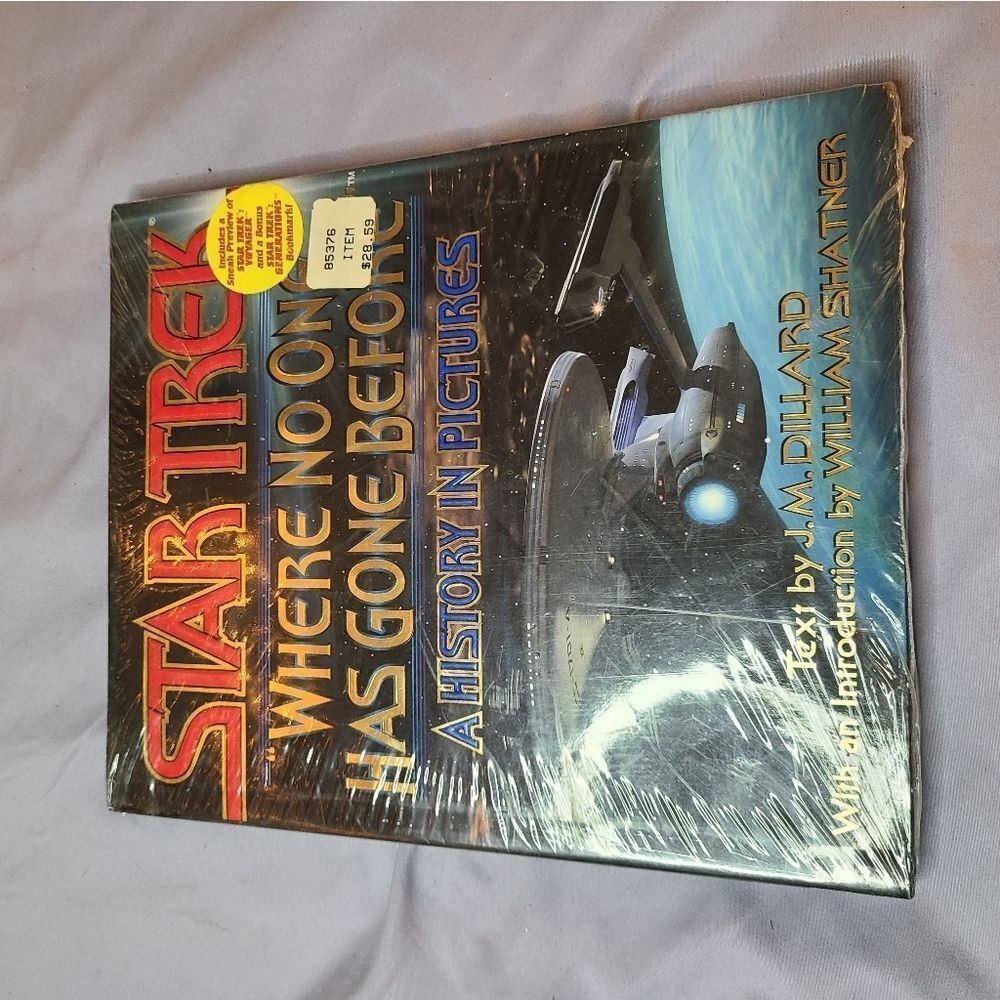 NWT‎ star trek unwrapped a history in pictures